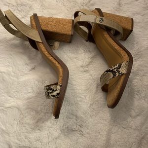 New Yellow Box Caikos Heel Sandals